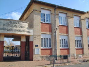 École Louis ROUSSEL, facade