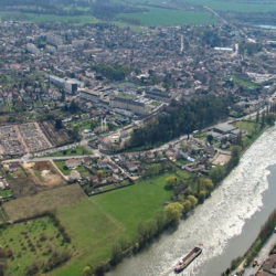 vue aérienne de beaumont sur oise